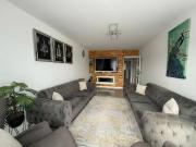 Helle 3 Zimmer Wohnung mit separater Küche im 5....