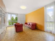 Helle 3 Zimmer Wohnung mit Süd West Loggia und Grünblick