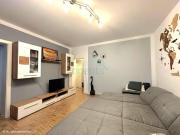 Helle 3 Zimmer Wohnung mit zwei Loggien und...