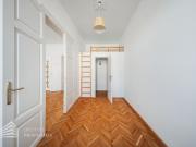 Helle 3 Zimmer Wohnung, Nähe Schloss Hetzendorf