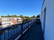 Helle 3 Zimmerwohnung mit Balkon und Dachterrasse im...
