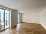 Helle 3 Zimmerwohnung mit Balkon zum Innenhof, Loggia...