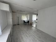 Helle 40 m² Wohnung – voll möbliert, Parkplatz &...