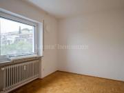 Helle 4,5 Zimmer Wohnung mit Balkon in Stuttgart Hoffeld