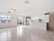 Helle 4.5 Zimmer Wohnung mit Carport an zentraler &...