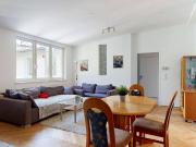 Helle 4 Zi Wohnung für sportliche im Dachgeschoss WG... Helle 4 Zi Wohnung für sportliche im Dachgeschoss WG...