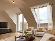 Helle 4 Zimmer DG Maisonette mit Balkon, guter...