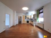 Helle 4 Zimmer, nahe U6 Niederhofstraße Helle 4 Zimmer, nahe U6 Niederhofstraße