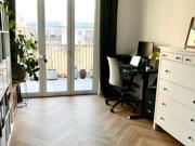 Helle 4 Zimmer Wohnung mit 2 Balkonen & Aufzug