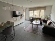 Helle 4 Zimmer Wohnung mit Balkon in FFM Helle 4 Zimmer Wohnung mit Balkon in FFM