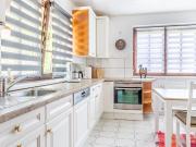 Helle 4 Zimmer Wohnung mit Terrasse und Stellplätzen