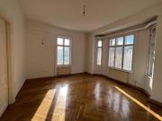 helle 4 Zimmerwohnung im Stilaltbau in super zentraler...