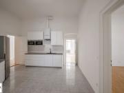 helle 5 Zimmer Altbauwohnung in der Heinestraße