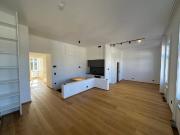 Helle Altbauwohnung generalsaniert