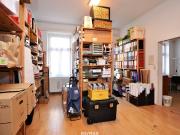 Helle Büro oder Praxisflächen im Altbau in zentraler...