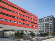 Helle Büro und Geschäftsfläche mit großer Glasfront IQ...