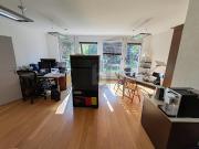 HELLE BÜROS IN DER NÄHE VON CHAMPEL