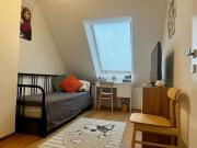 Helle Dachgeschosswohnung, 2 Terrassen nahe U1...