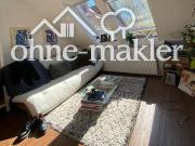 Helle Dachgeschosswohnung in zentraler Lage –...