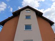 Helle Dachgeschosswohnung mit Gästetoilette und Balkon!