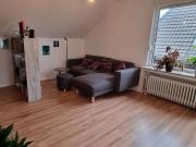 Helle DG Wohnung, 2. OG in ruhiger Wohngegend