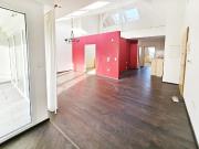 Helle DG Wohnung mit Galerie, ca. 64 m² WZ, Kamin, EBK,...