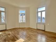 Helle Eckwohnung mit tollem Ausblick