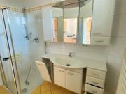 Helle, freundliche 2 Zimmer Altbau Wohnung mit Balkon in...