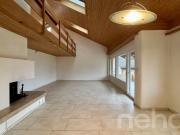 Helle Galeriewohnung mit Balkon