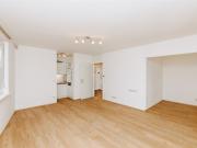 Helle Garconniere mit Garten in Toplage!