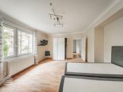 Helle Garconniere, Nähe Meiselmarkt