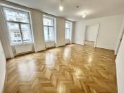 Helle, generalrenovierte Altbauwohnung in ruhiger Lage!