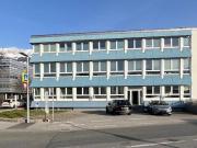 Helle Geschäfts /Büroflächen mit 5 Parkplätzen in