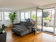 Helle, großzügige 4 Zimmer Wohnung mit großer Terrasse...