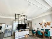 Helle, großzügige Familienwohnung eines stilvoll...