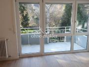 Helle, gut geschnittene 2 Zimmer Wohnung mit Balkon