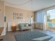 Helle, komplett modernisierte 2,5 Zimmer Wohnung mit...