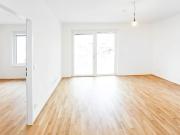 HELLE LICHTDURCHFLUTETE NEUBAUWOHNUNG AM PARK...