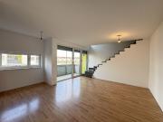 Helle Maisonette am Schwimmteich in Aura Siedlung