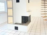 Helle Maisonette Dachgeschosswohnung mit Balkon & Kamin...