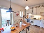 Helle, möblierte 2,5 Zimmer Altbau Whg. auf St.Pauli in...
