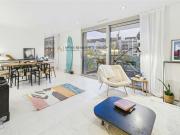 Helle, moderne Wohlfühloase im Zürcher Seefeld