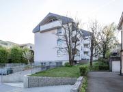 Helle, moderne Wohnung mit Gartensitzplatz