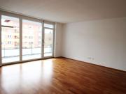Helle, ruhige 2. Zi. Whg mit großem Wohnzimmer u. Balkon...