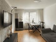 Helle, ruhige 2 Zimmer Wohnung mit Balkon nahe U4/U6