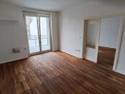 helle, ruhige 2 Zimmer Wohnung mit Balkon zum...