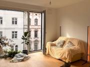 Helle, sonnige 2 Zimmer Wohnung in sehr guter Lage