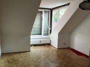 Helle, sonnige 2 Zimmer Wohnung, WG geeignet
