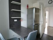 Helle und geräumige Wohnung mit Balkon und Garage