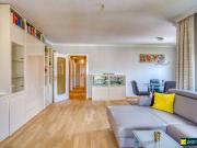 Helle und großzügige 3 Zimmer Wohnung mit Loggia |...